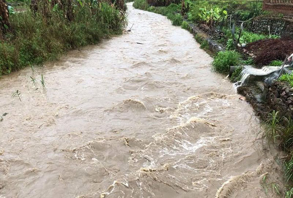 農村下雨飲水渾濁用哪種大型農村飲用水凈水設備？